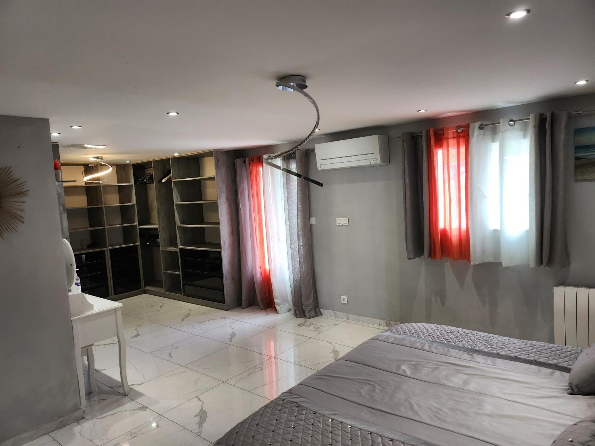 Villa Massenet Sarcelles Ngoại thất bức ảnh